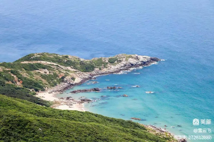 天降神石文昌铜鼓岭风动石"石来运转"